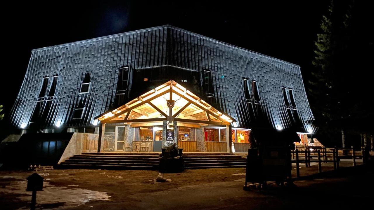 Hotel Montlo Relais Des Cerfs à Cubieres Extérieur photo