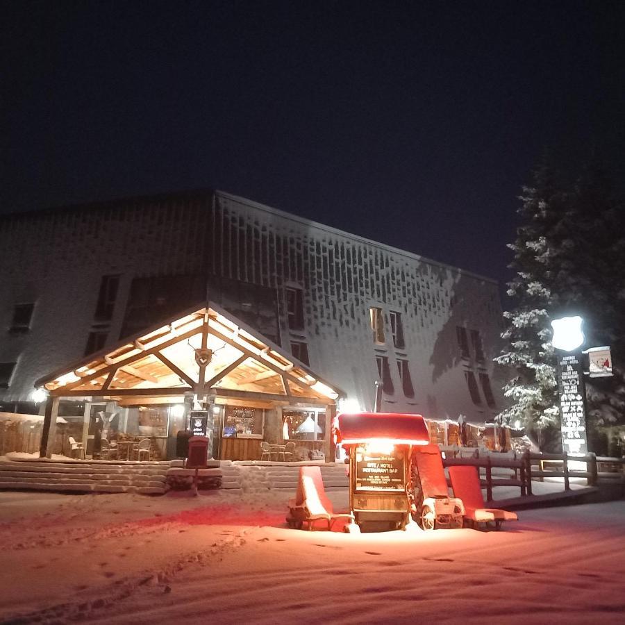 Hotel Montlo Relais Des Cerfs à Cubieres Extérieur photo